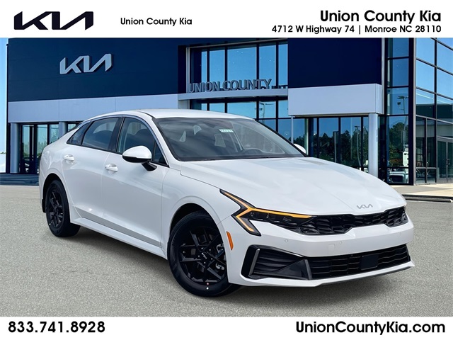 2026 Kia K5 LXS's photo