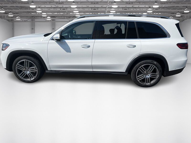 2024 Mercedes Benz GLS 450 4MATIC photo 8