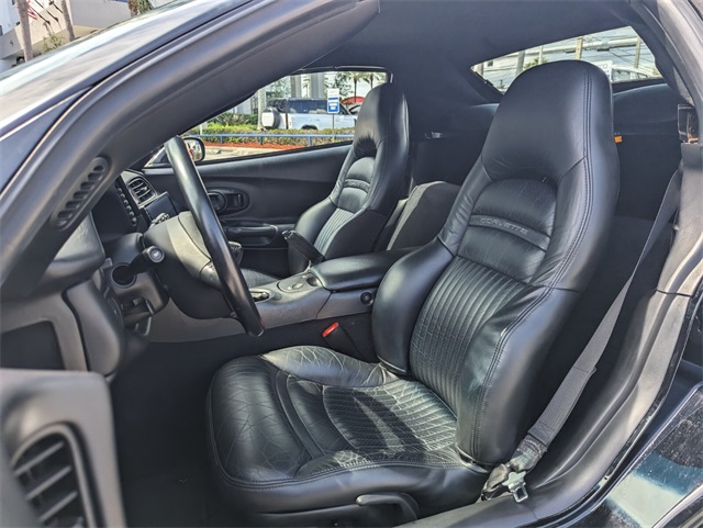 2003 Chevrolet Corvette Base photo 4