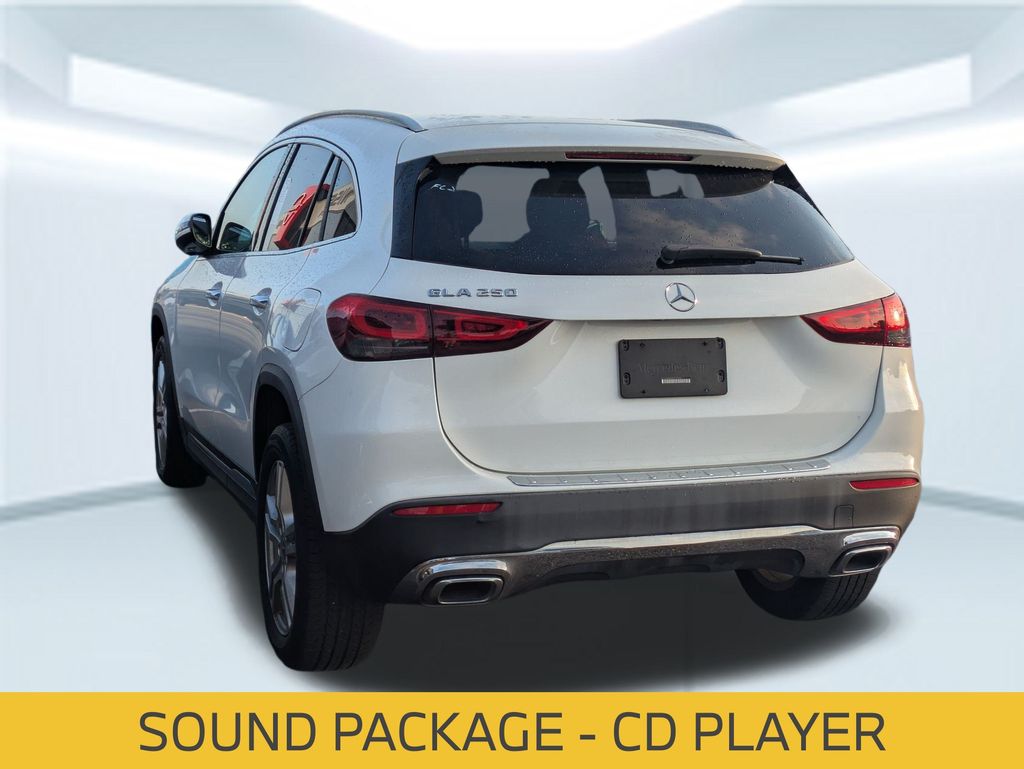 2021 Mercedes Benz GLA 250 photo 2