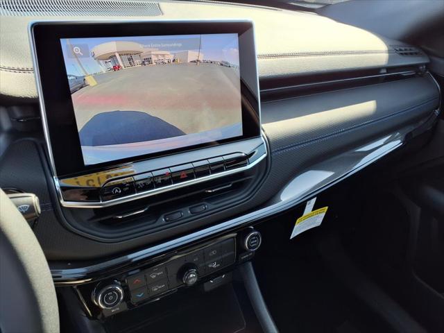 2025 Jeep Compass Latitude photo 5