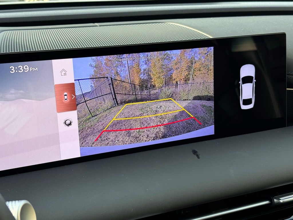 2025 Genesis G80 2.5T AWD photo 4