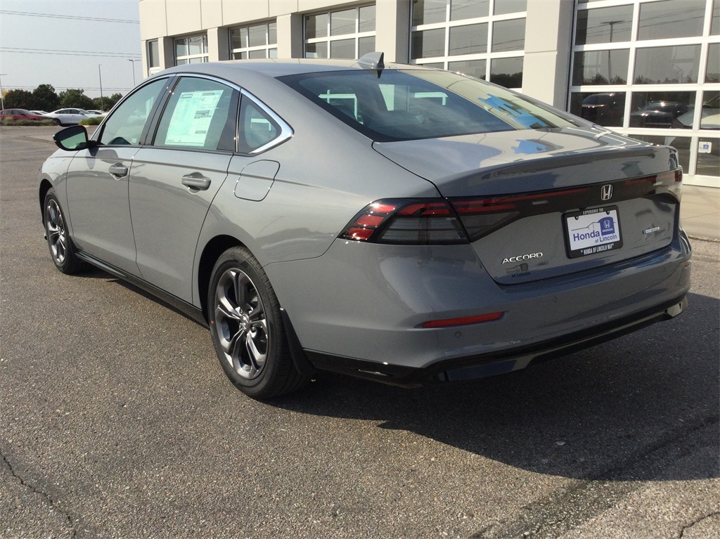 2025 Honda Accord Hybrid EX-L photo 7
