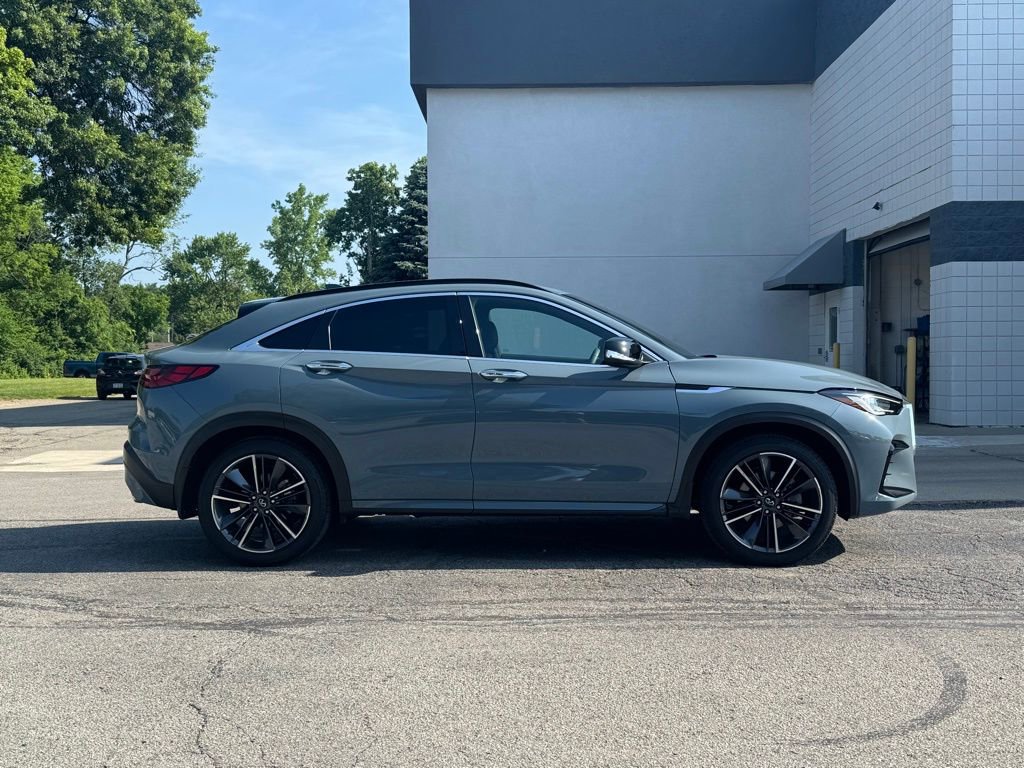 2025 Infiniti QX55 Luxe photo 2