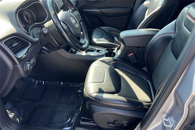 2020 Jeep Cherokee Trailhawk photo 7