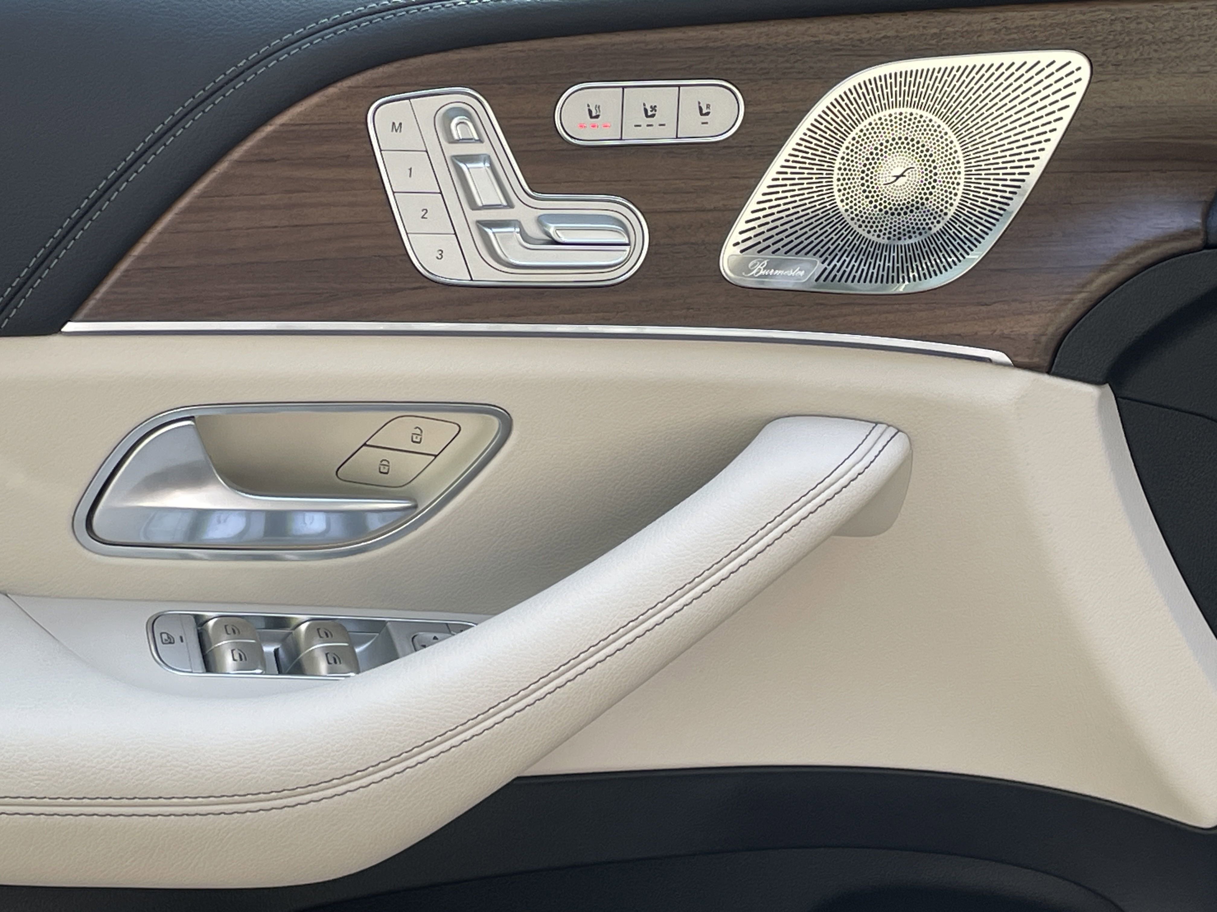 2025 Mercedes Benz GLE 350 photo 7