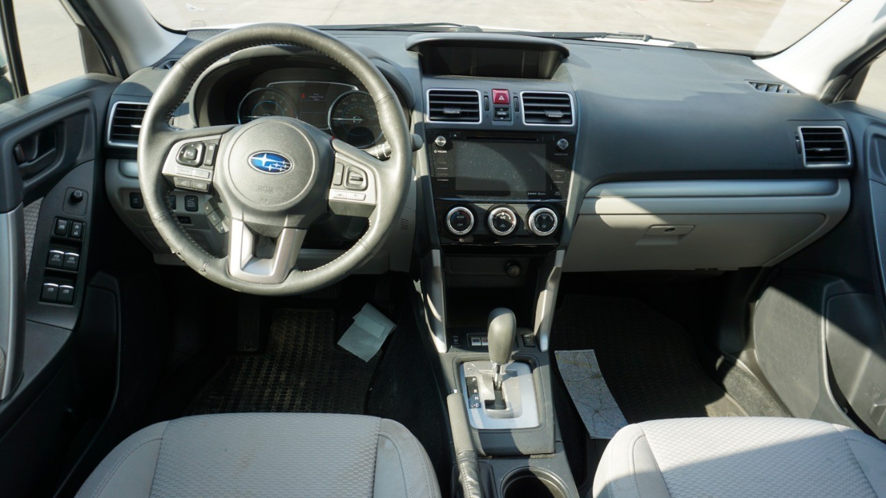 2018 Subaru Forester Premium photo 7
