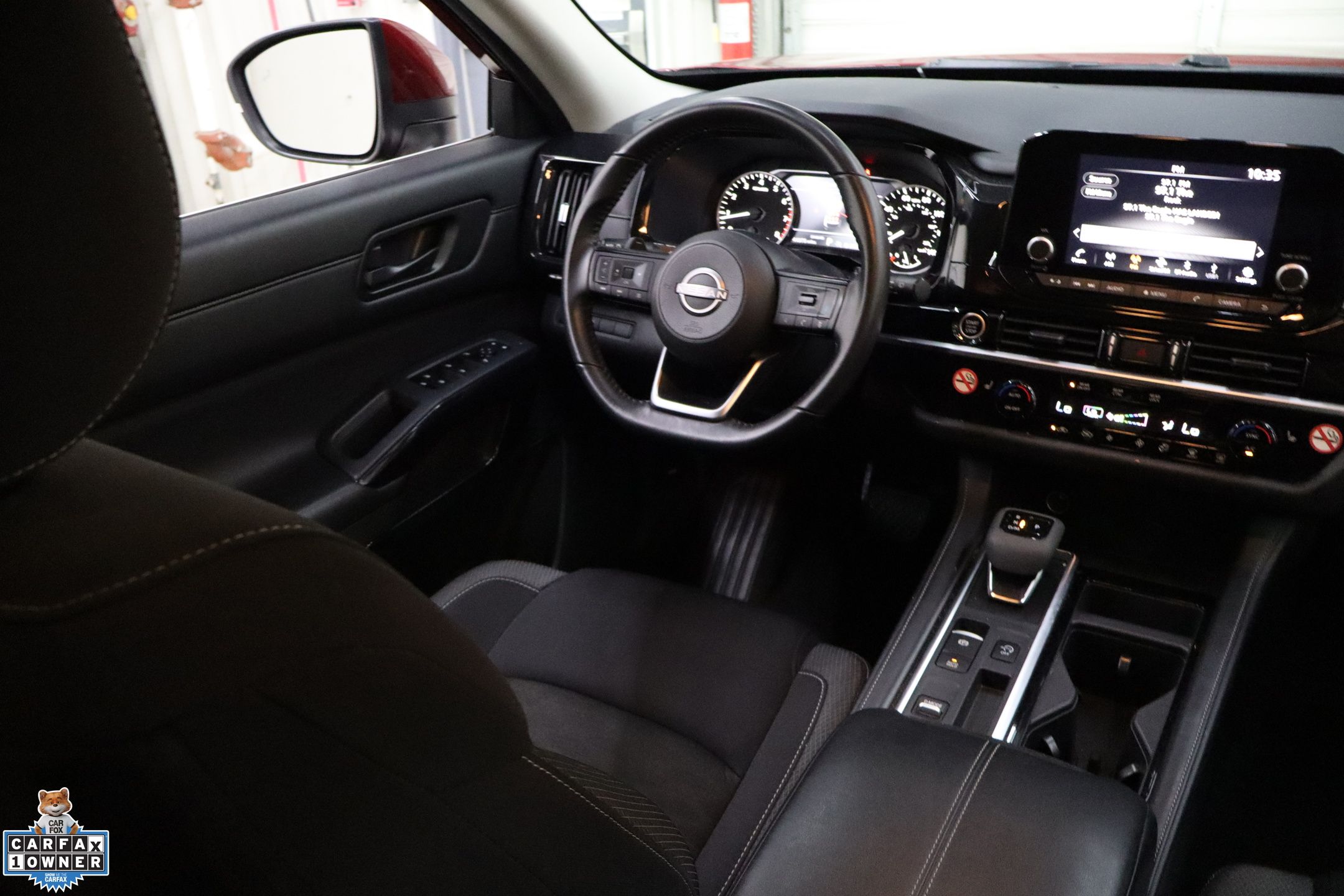 2024 Nissan Pathfinder SV photo 25