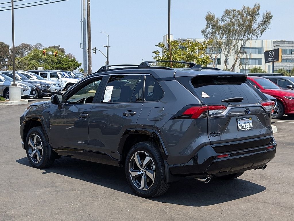 2024 Toyota RAV4 Prime SE photo 7