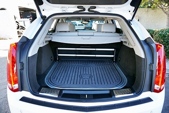 Used 2015 White Cadillac Premium image 12