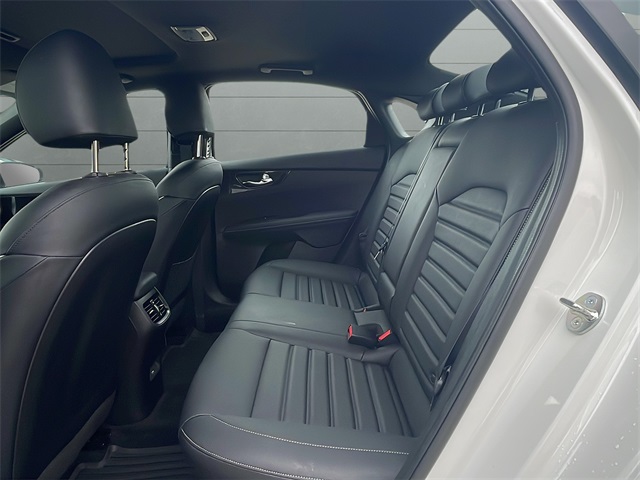 2023 Kia Forte GT-Line photo 28