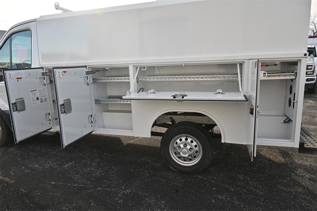 2024 Ford Transit Chassis Cutaway photo 10