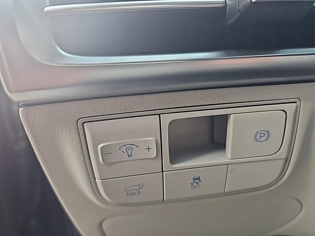 2025 Hyundai Tucson Limited photo 14