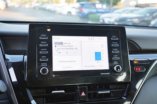 Used 2023 White Toyota LE image 22