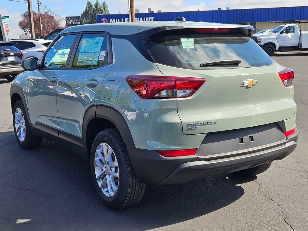 2026 Chevrolet Trailblazer LS photo 4