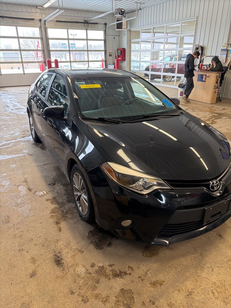 2014 Toyota Corolla LE Plus's photo