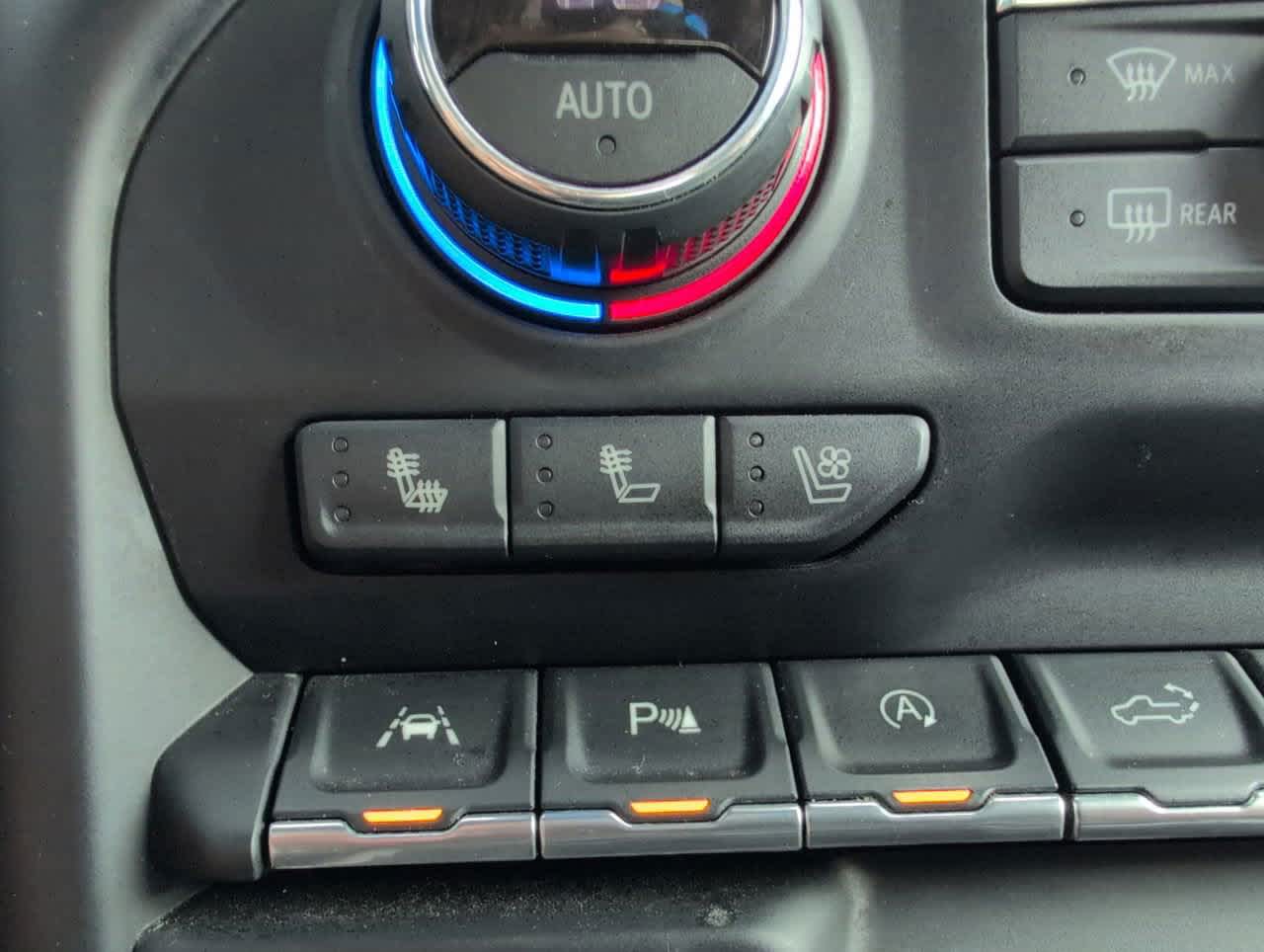 2020 Chevrolet Silverado 1500 High Country photo 29