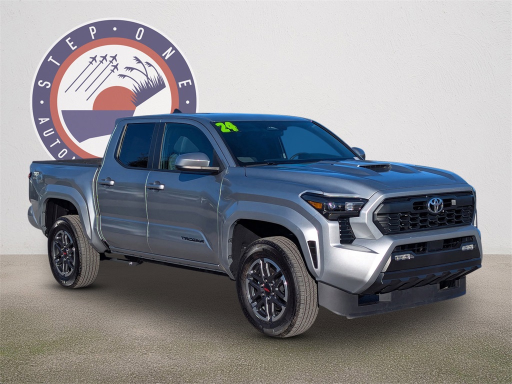 2024 Toyota Tacoma TRD Sport photo 2