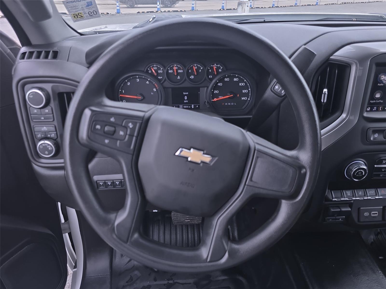 2025 Chevrolet Silverado 3500HD photo 3