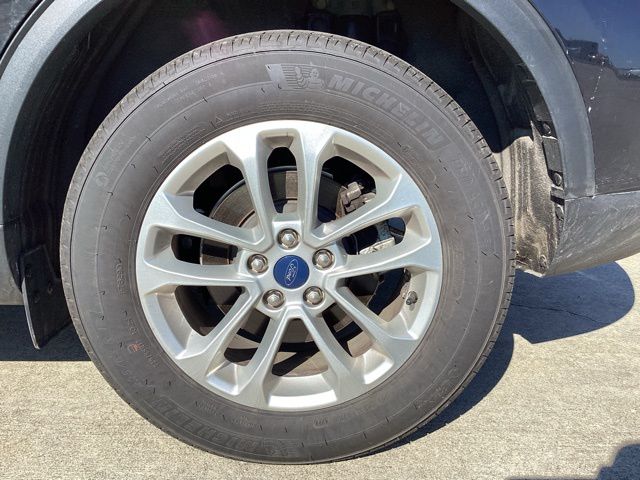 2022 Ford Escape SE photo 5