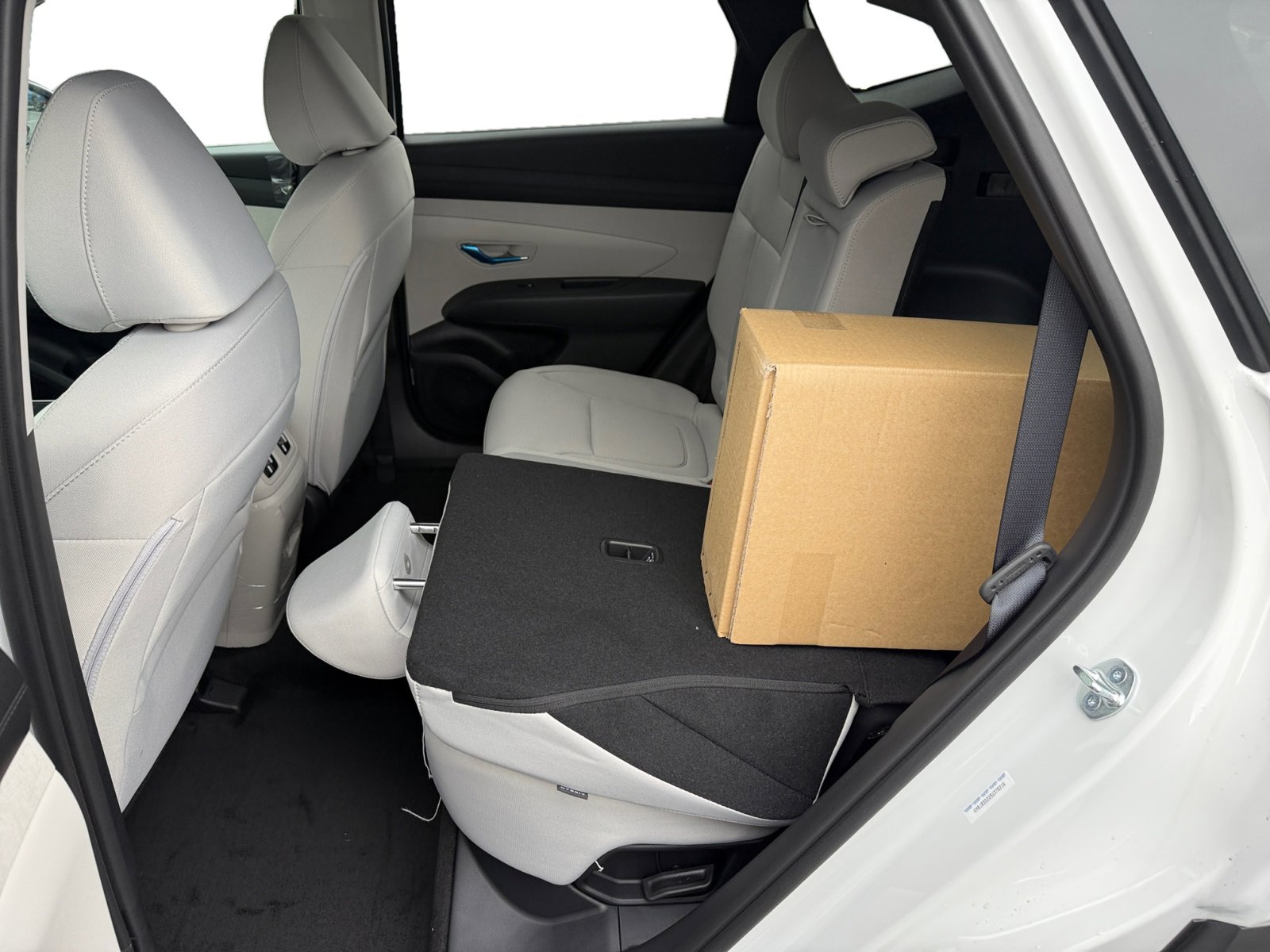 2025 Hyundai Tucson Plug-in Hybrid SEL photo 16