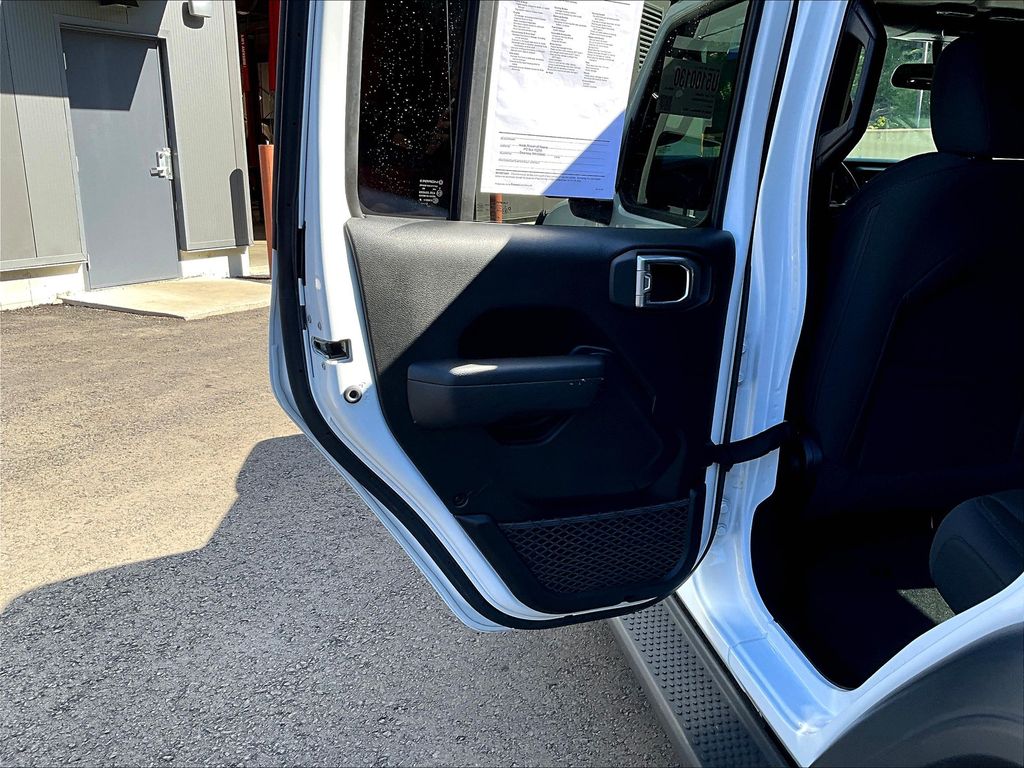 2021 Jeep Wrangler Unlimited Sport S photo 20