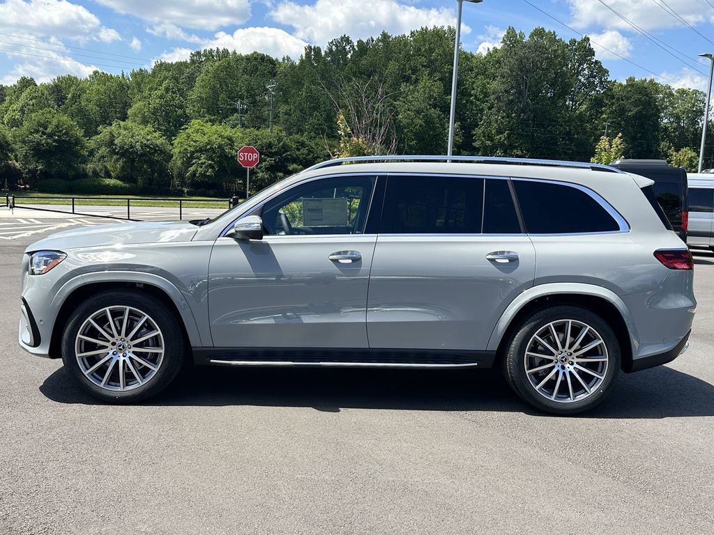 2025 Mercedes Benz GLS 450 4MATIC photo 4