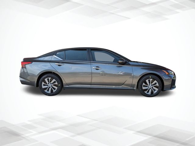 2025 Nissan Altima 2.5 S photo 2
