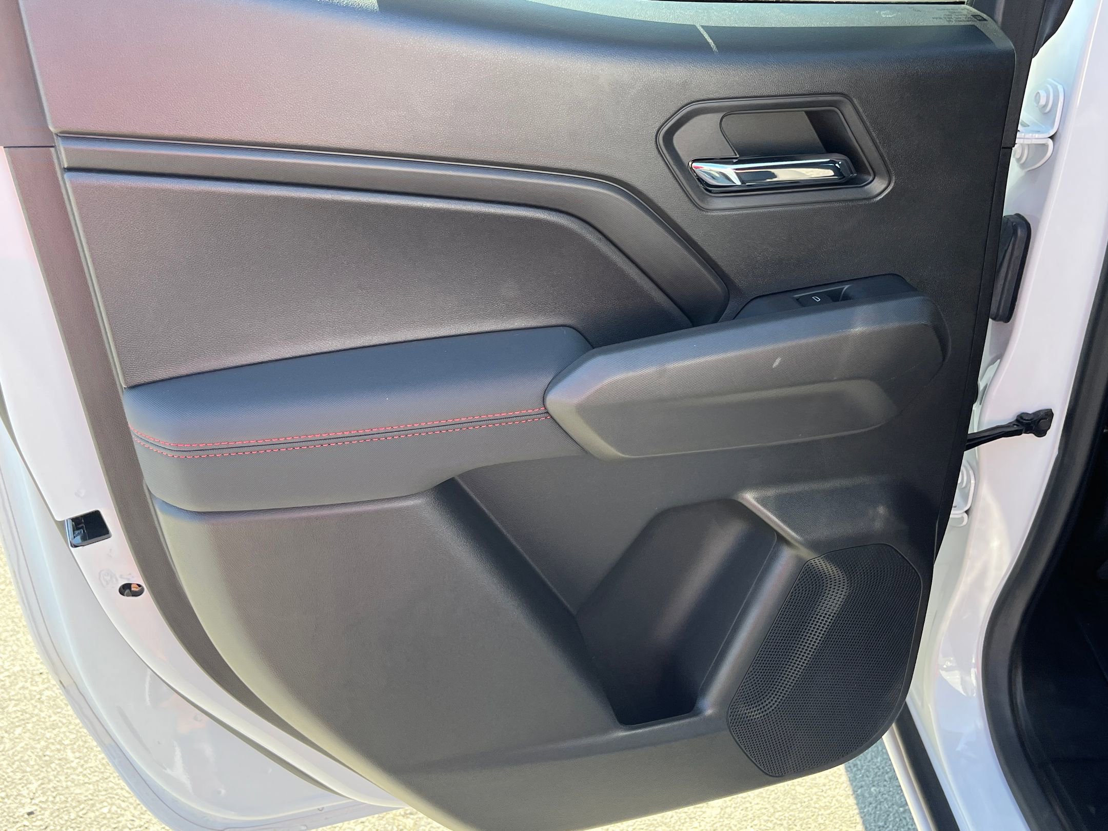 2023 Chevrolet Colorado Z71 photo 24