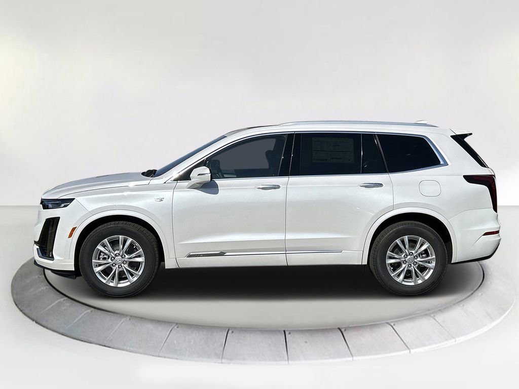 2025 Cadillac XT6 Luxury photo 2