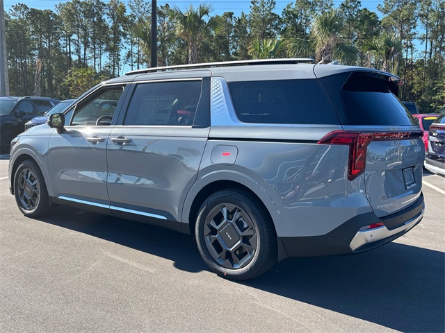 2026 Kia Carnival SX photo 3
