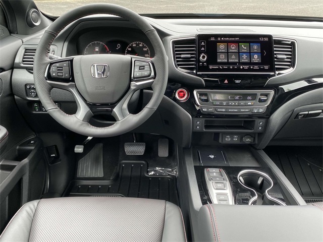 2025 Honda Ridgeline Black Edition photo 9