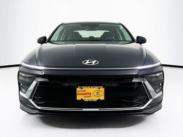 2025 Hyundai Sonata SE photo 2