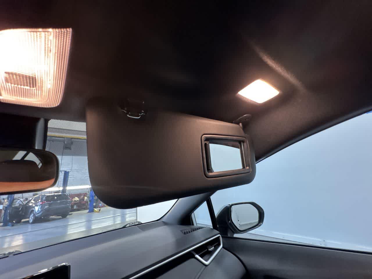 2022 Toyota Corolla SE photo 34