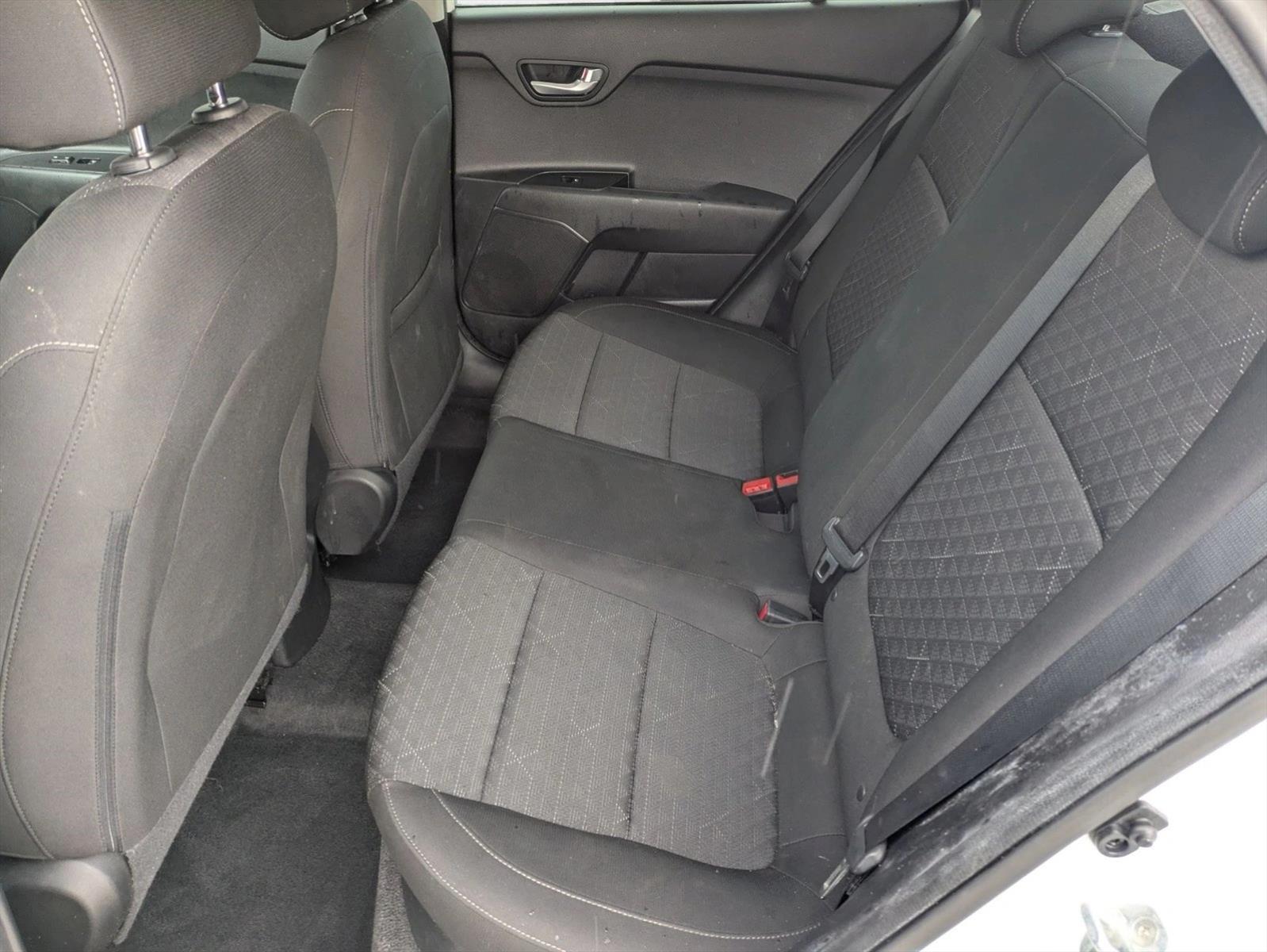 2022 Kia Rio S photo 16