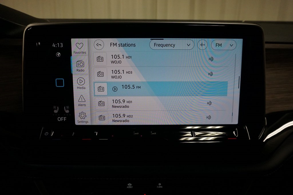 2026 Volkswagen Atlas SEL Premium R-Line photo 14