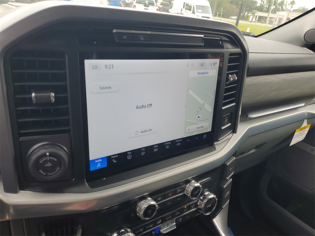 2025 Ford F-150 Lariat photo 15