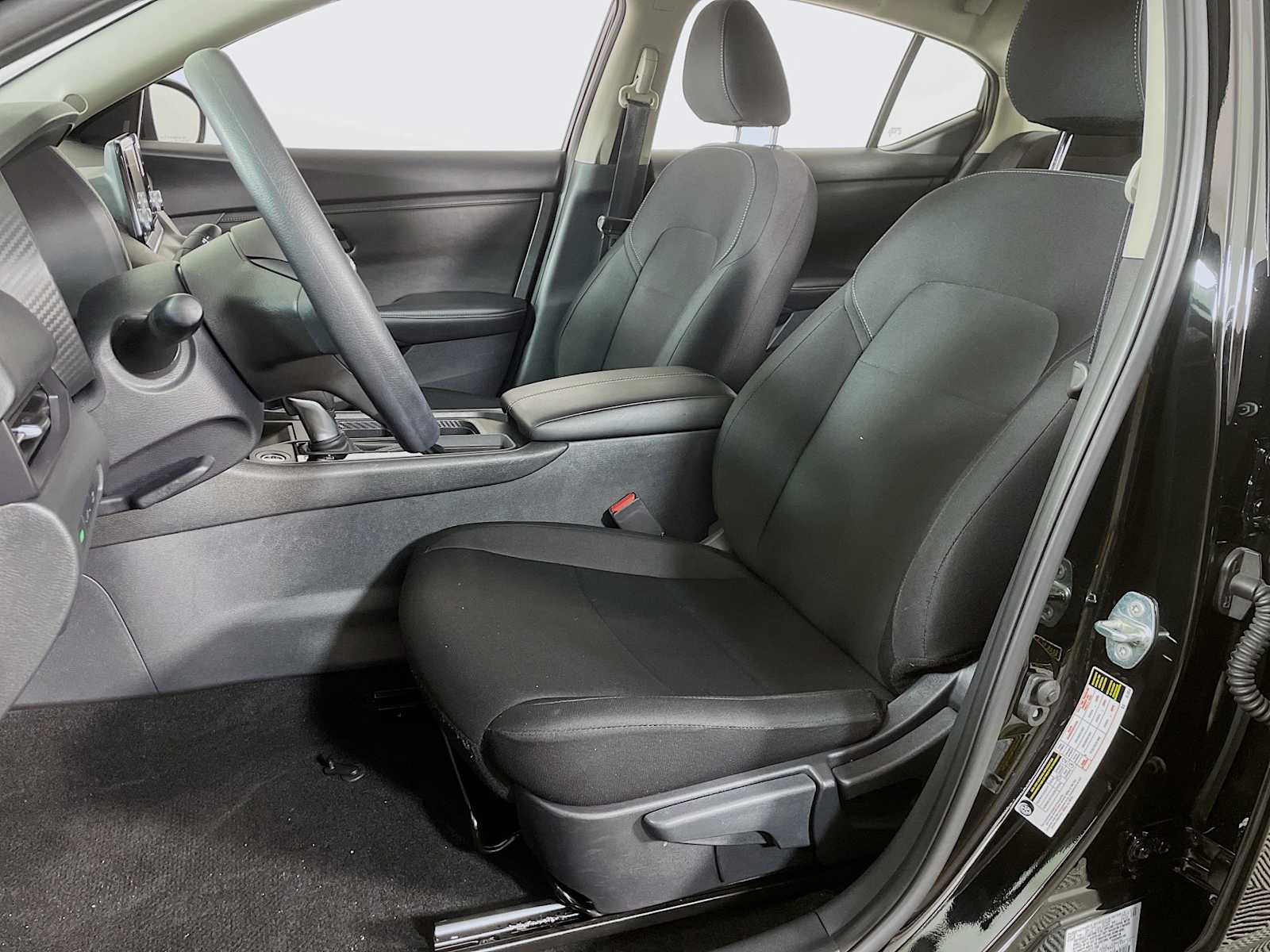 2024 Nissan Sentra S photo 17