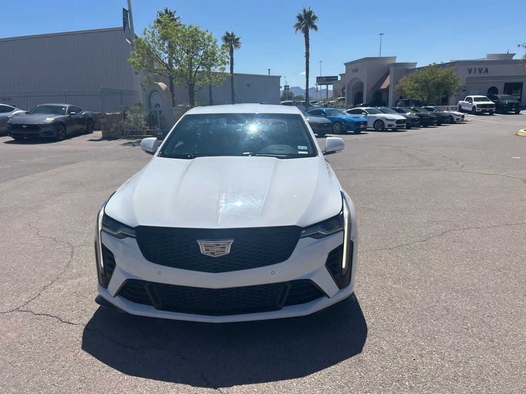 2023 Cadillac CT4 photo 3