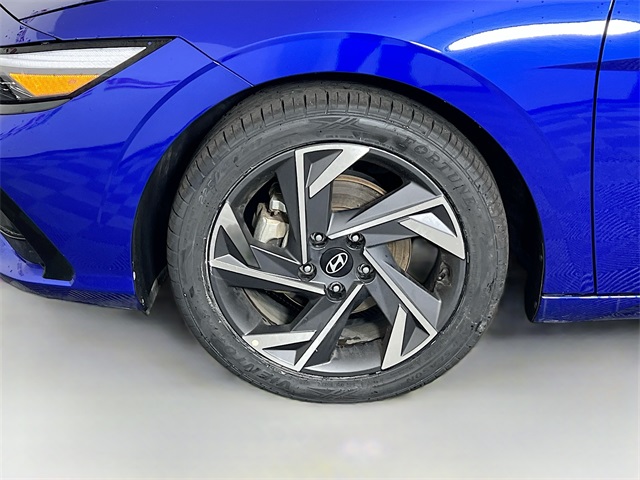 2024 Hyundai Elantra Limited photo 26