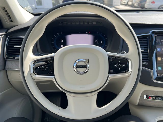 2025 Volvo XC90 photo 10
