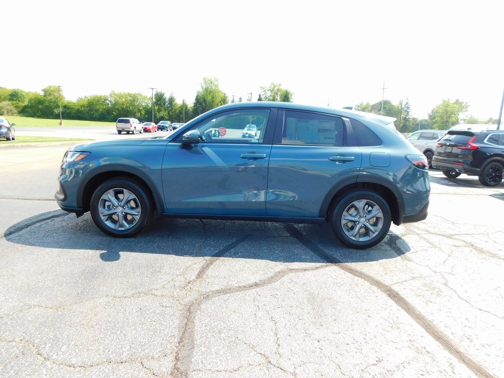 2026 Honda HR-V LX photo 5
