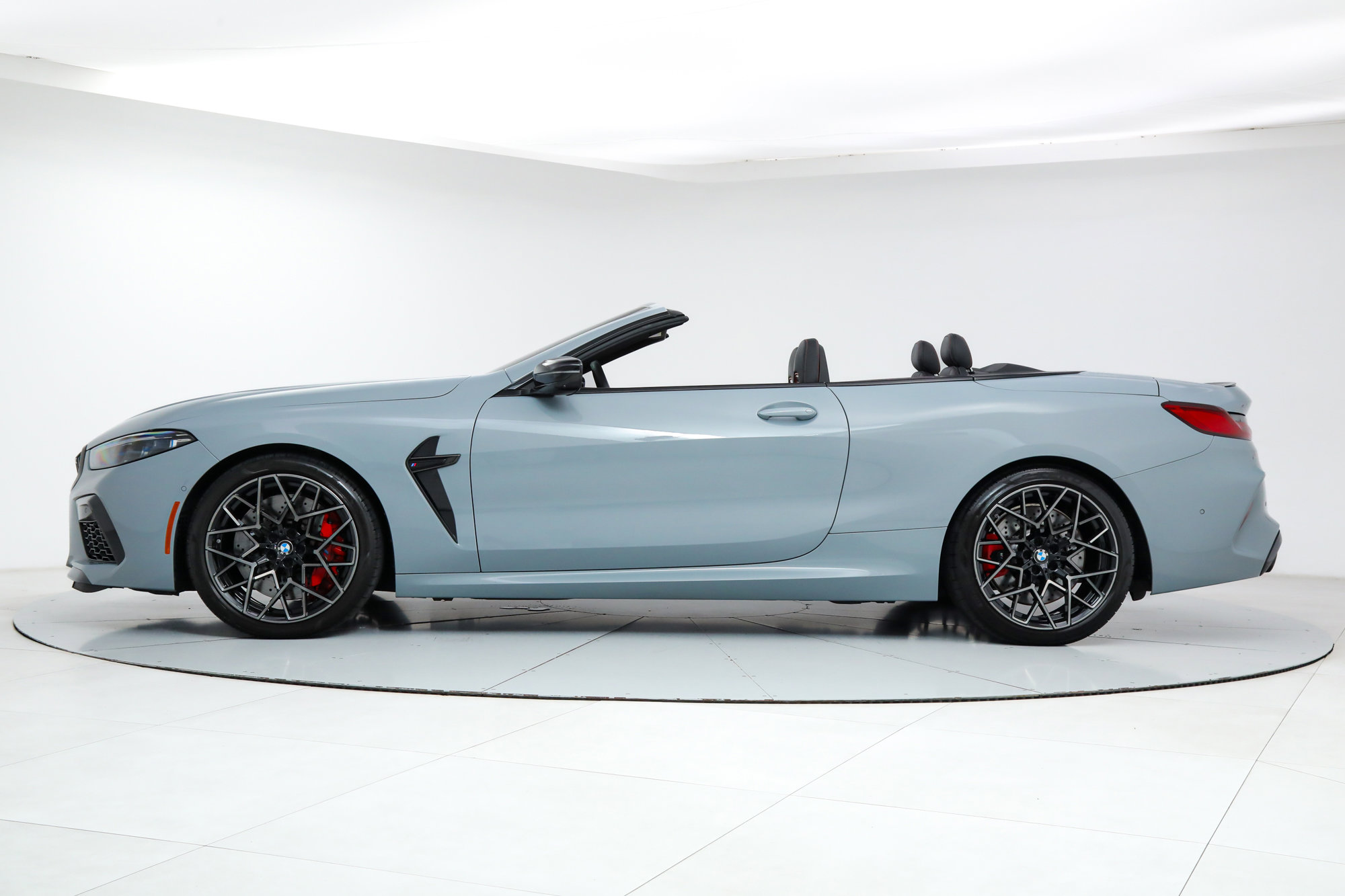 2024 Bmw M8 Competition photo 2