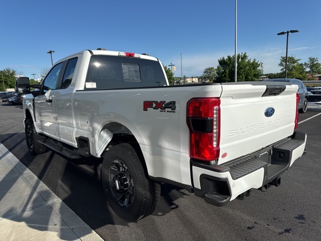 2024 Ford F-350 XL photo 5