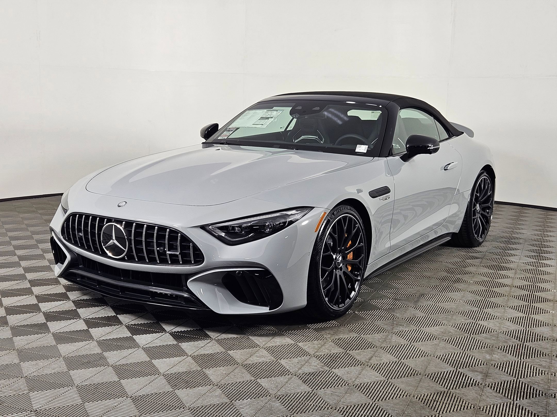 2025 Mercedes Benz SL AMG 63 photo 41