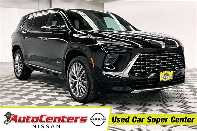 2025 Buick Enclave Avenir's photo