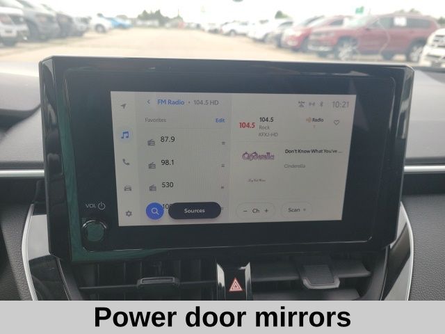 2024 Toyota Corolla LE photo 5