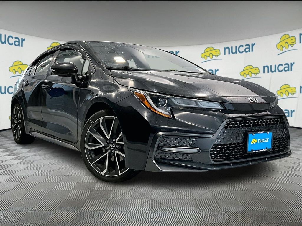 2020 Toyota Corolla XSE's photo