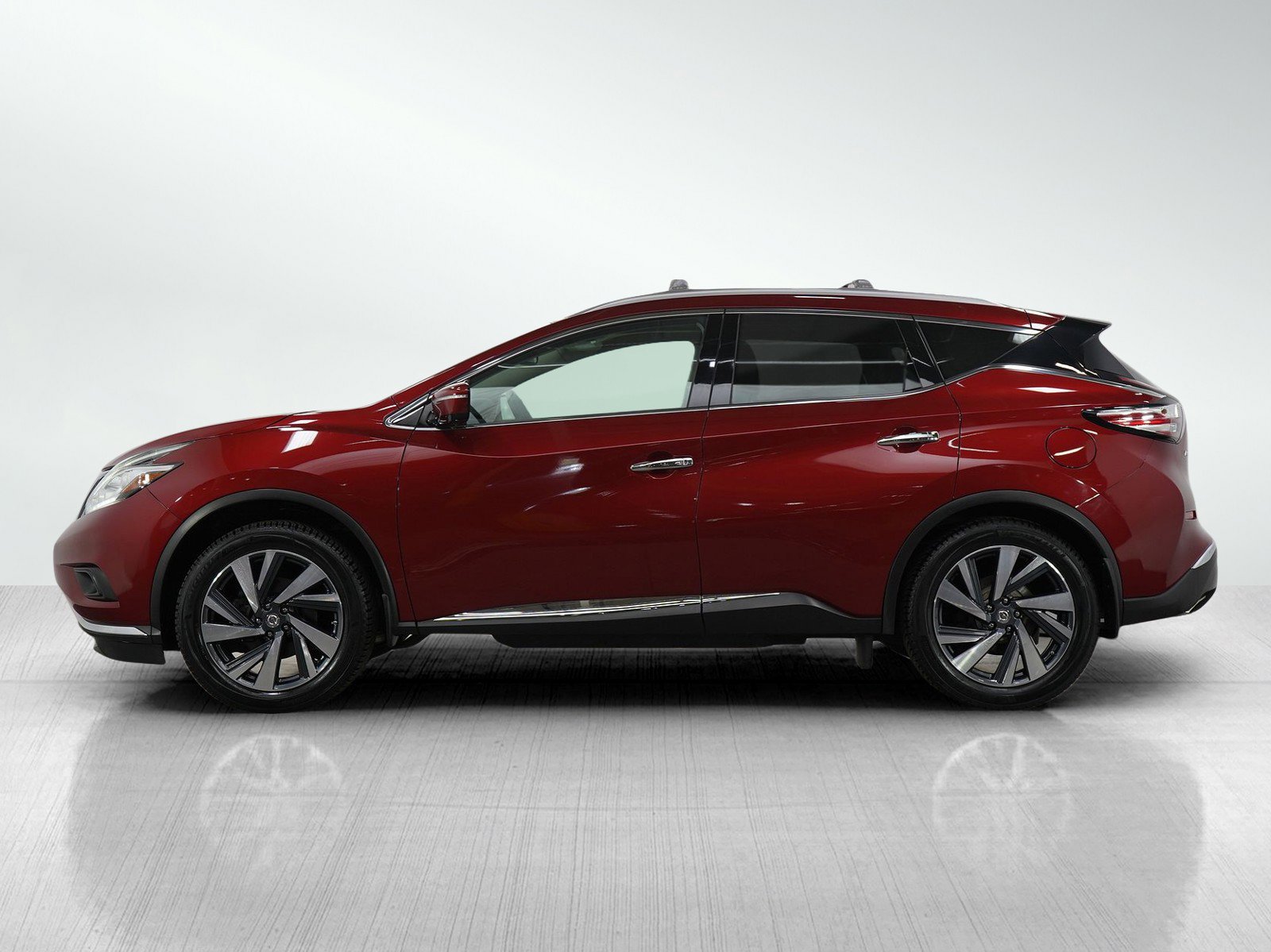 Used 2015 Nissan Murano Platinum with VIN 5N1AZ2MH9FN241584 for sale in Burnsville, Minnesota