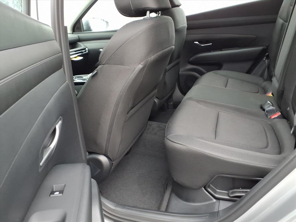 2026 Hyundai Tucson Hybrid Blue SE photo 3